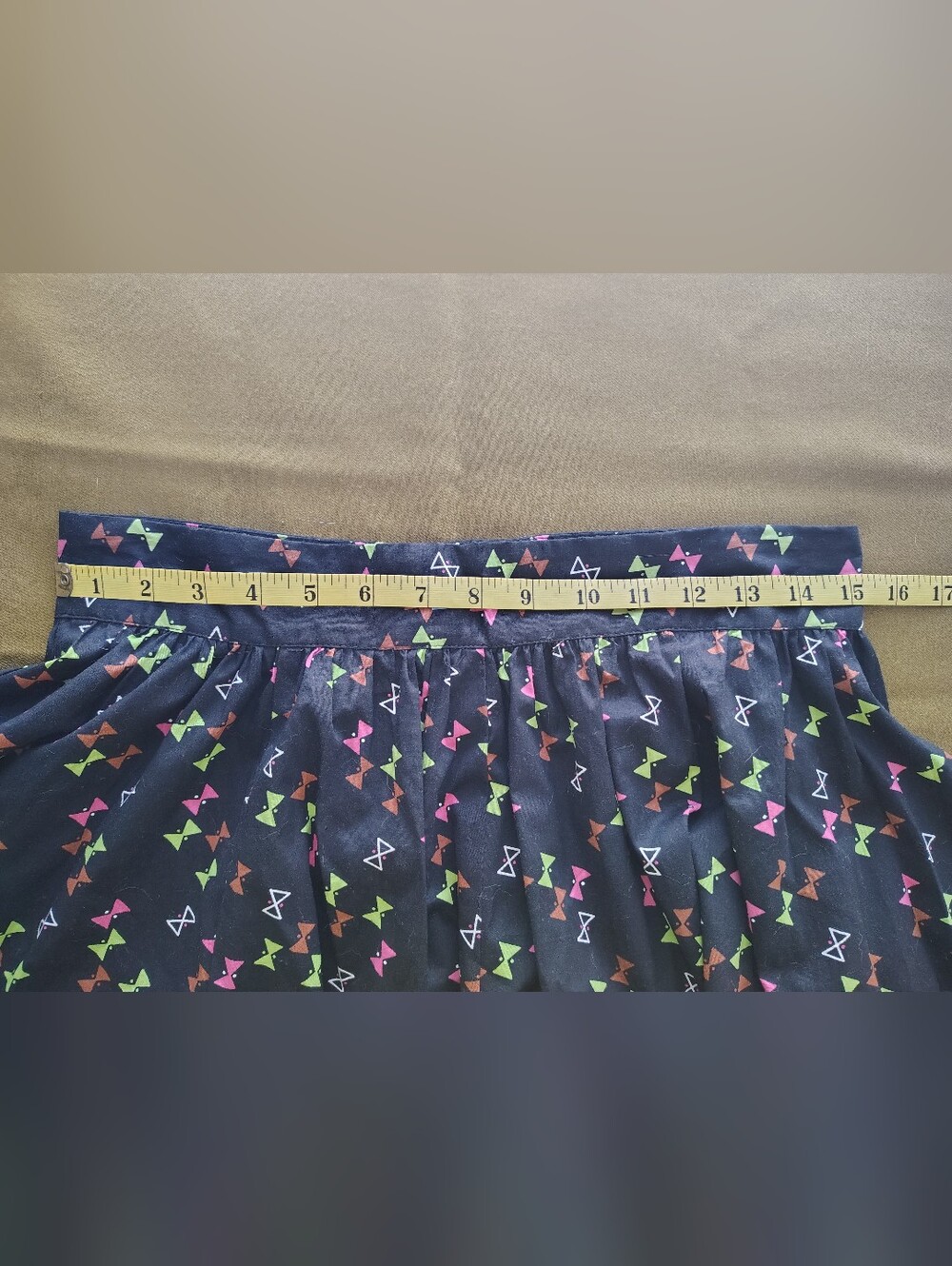 Trashy Diva Hourglass Print Gathered Mini Skirt - Picture 3 of 4